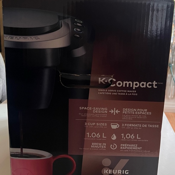 KEURIG coffee maker - Picture 3 of 6